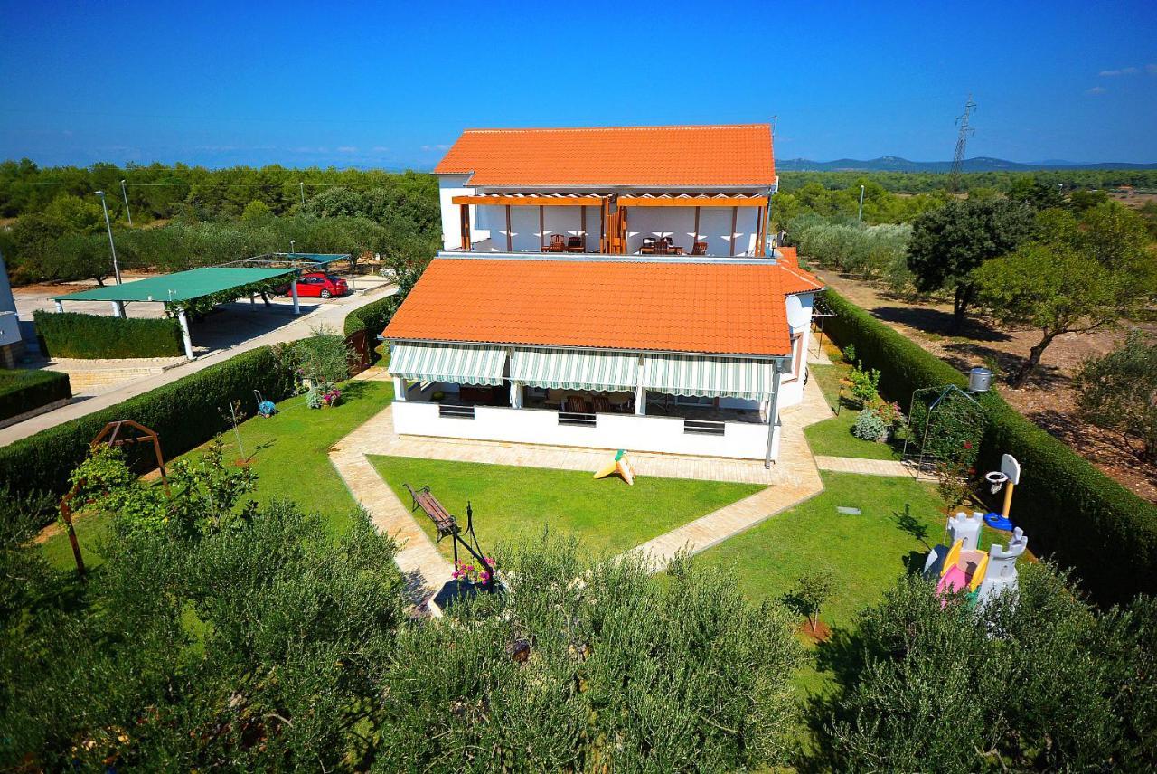Apartments Belegrata Biograd Na Moru Exterior photo